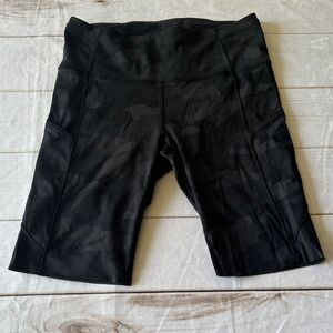 Lululemon Fast and Free Camo Bike Shorts W7BD1S